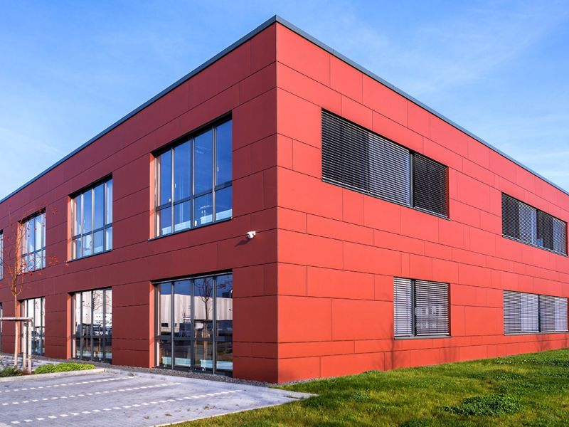 Lager- + Bürogebäude